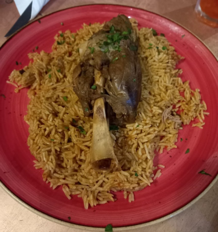 Restaurant photo 3
