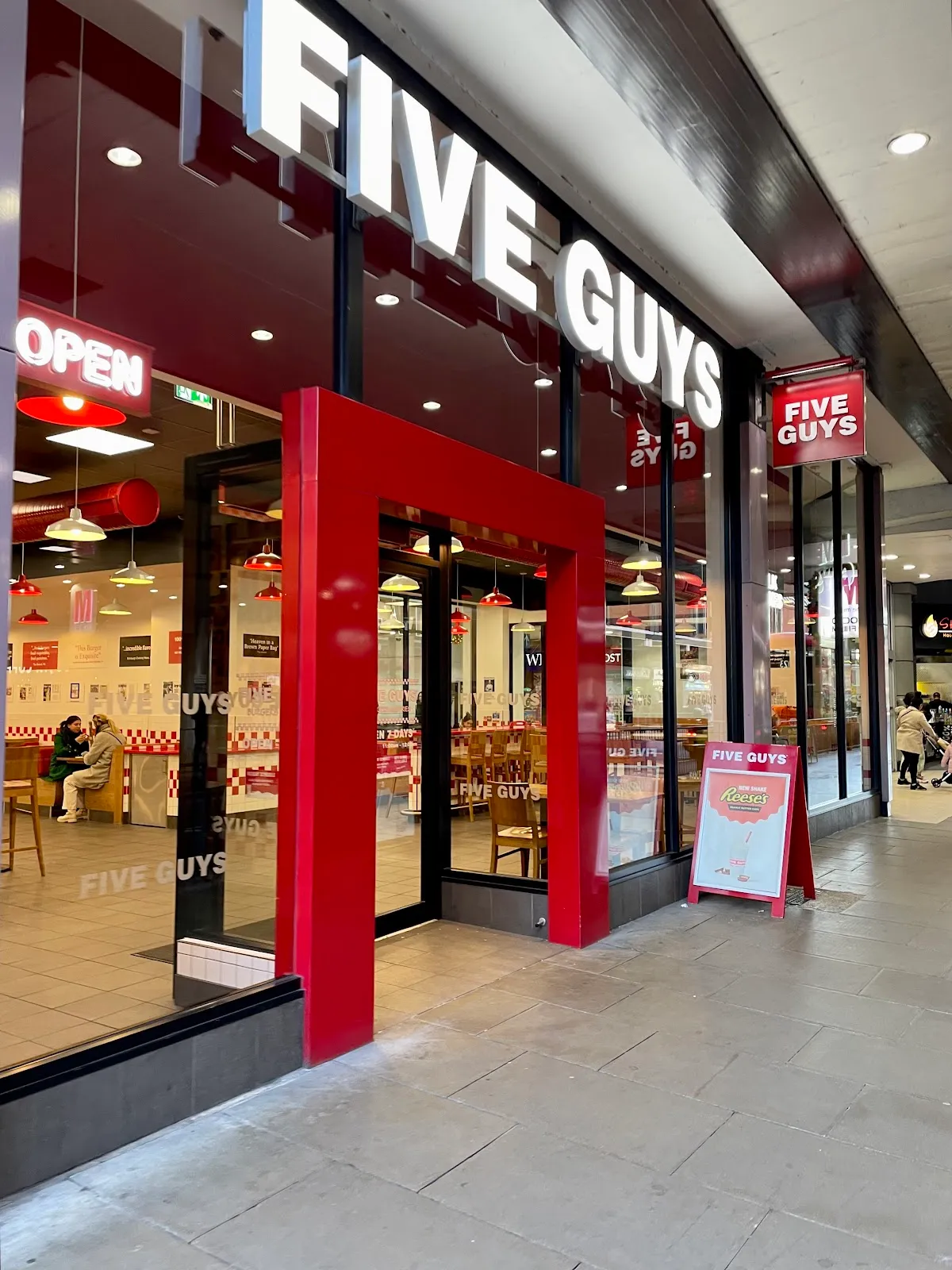 Five Guys Wood Green